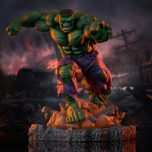 Marvel Gallery: Hulk (Immortal) Deluxe Gallery Diorama - Emmett's ToyStop