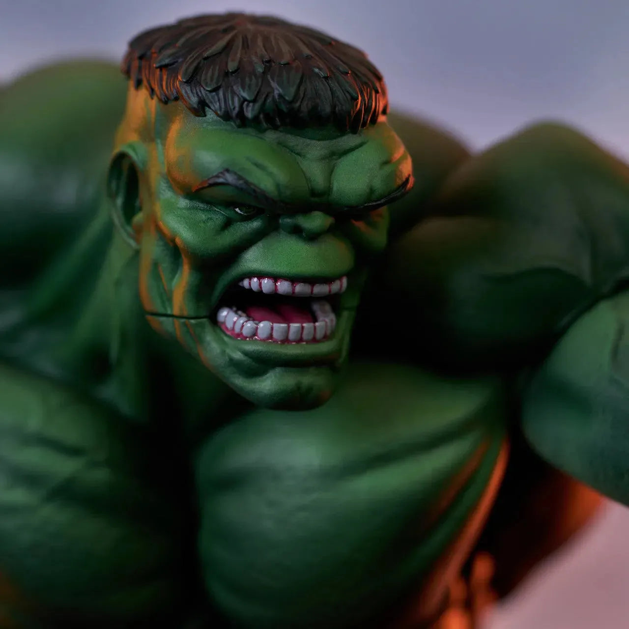 Marvel Gallery: Hulk (Immortal) Deluxe Gallery Diorama - Emmett's ToyStop