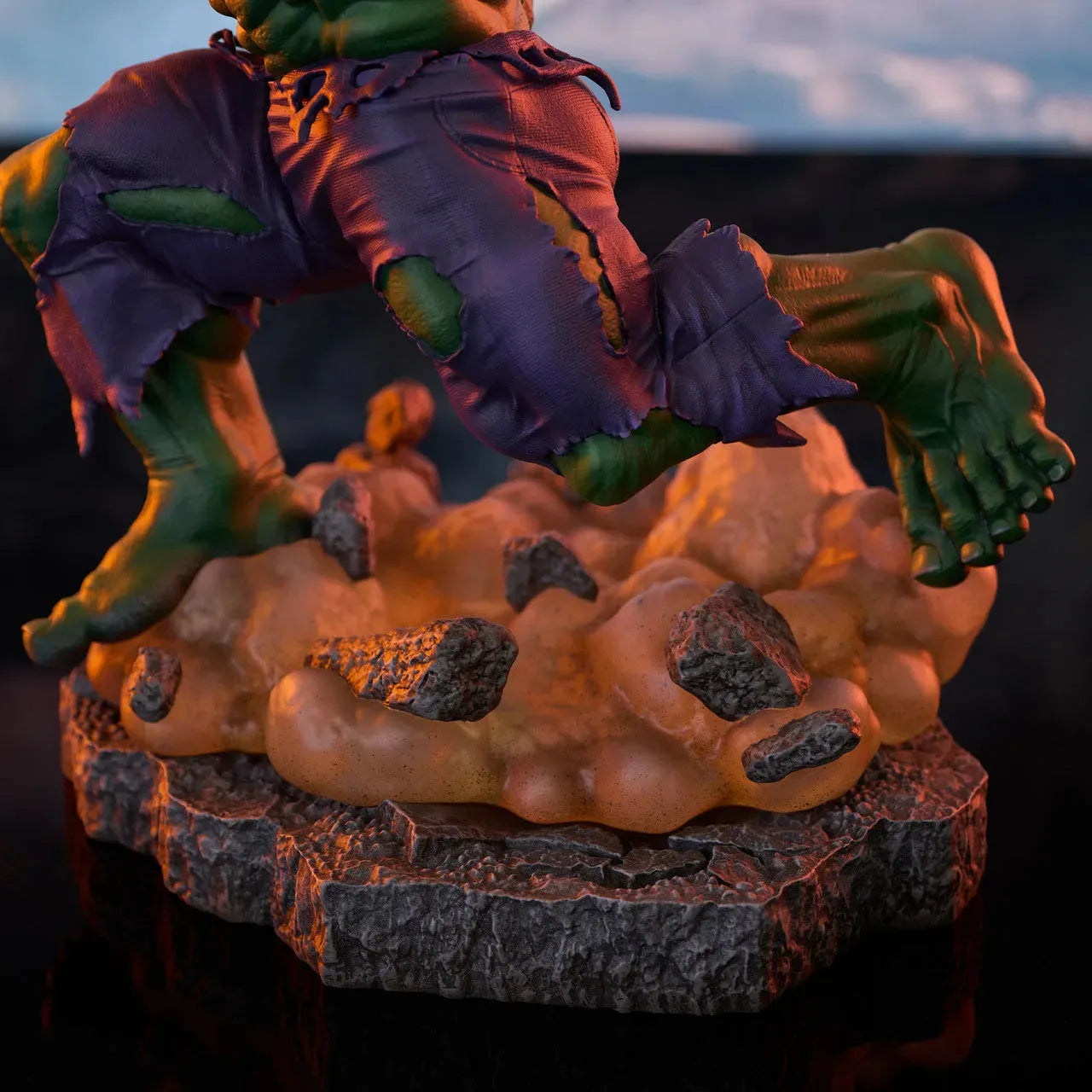 Marvel Gallery: Hulk (Immortal) Deluxe Gallery Diorama - Emmett's ToyStop