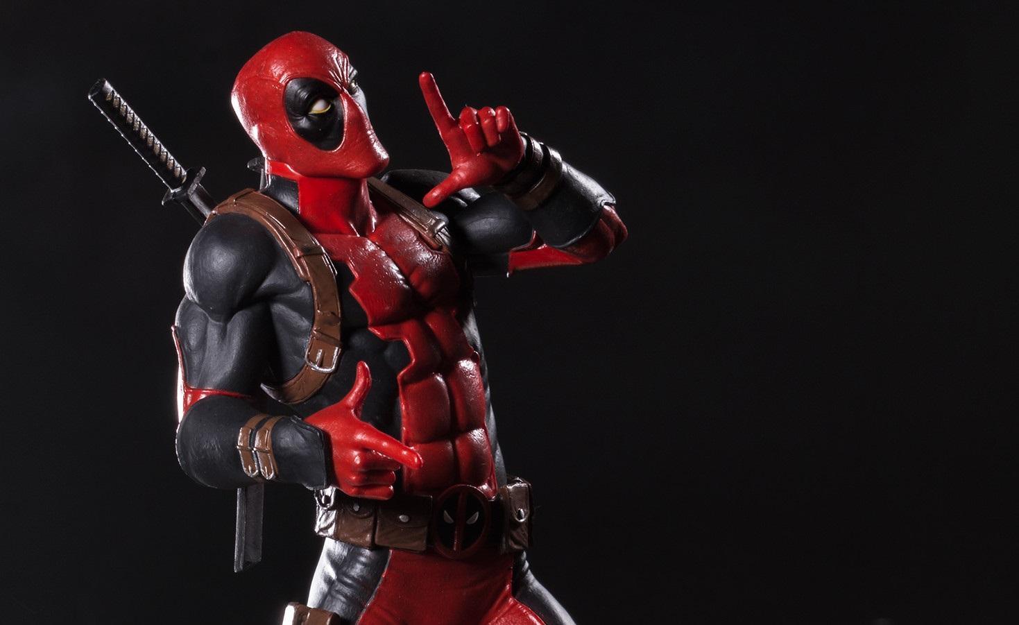 Marvel Gallery: Taco Truck Deadpool PVC Diorama Figure - Emmett's ToyStop