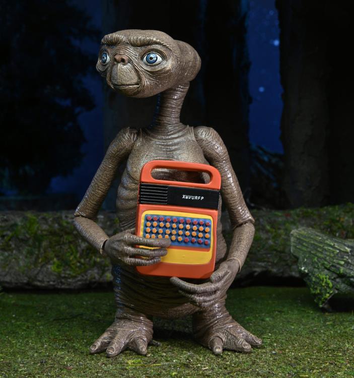 E.T. 40TH Anniversary Ultimate E.T. Figure - Emmett's ToyStop